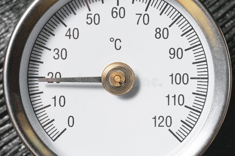 Thermomètre d'eau chaude image stock. Image du chaud - 114547871
