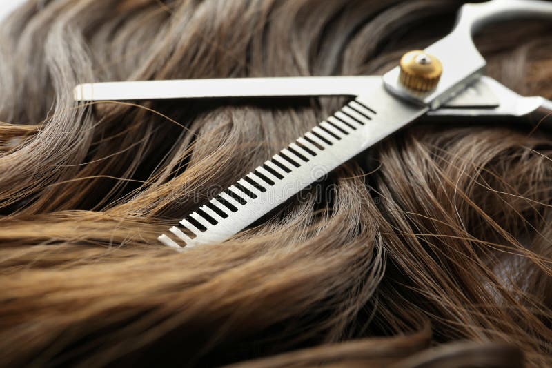 Thinning shears curly hair