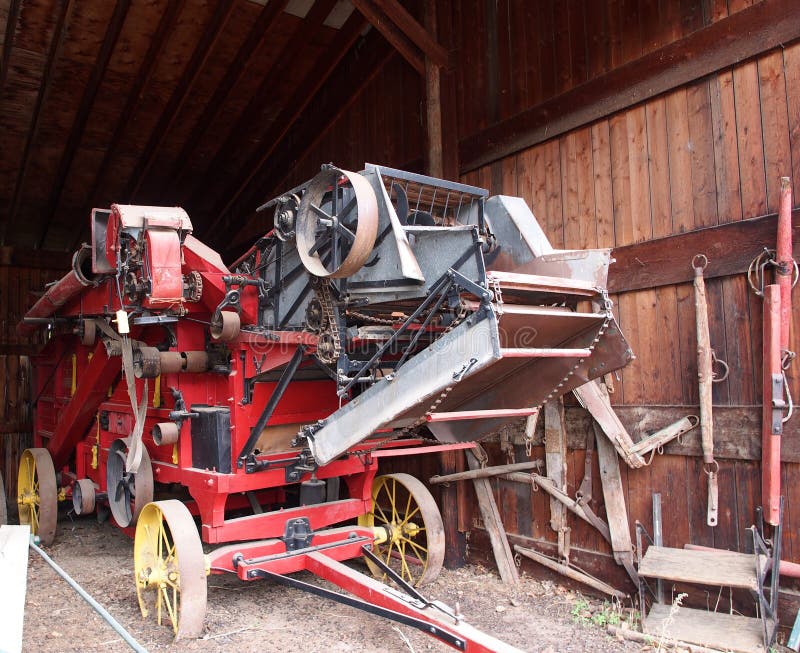 Thrashing Machine editorial photo. Image of farm, rural - 55581546
