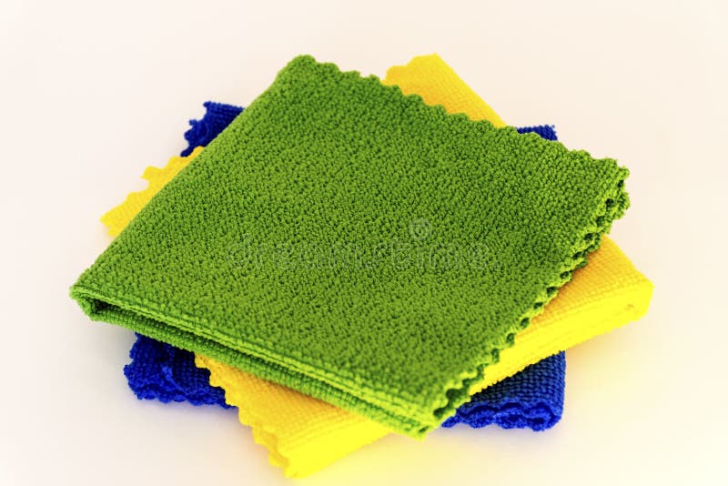 https://thumbs.dreamstime.com/b/three-kitchen-wipes-cleaning-dust-kitchen-napkins-blue-yellow-green-i-made-photo-146284097.jpg