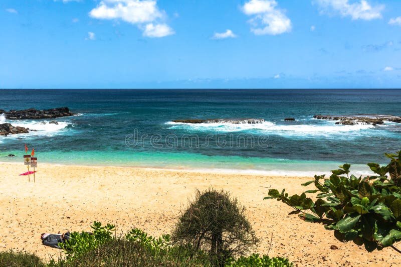 Three Tables Beach coast, Oahu, Hawaii