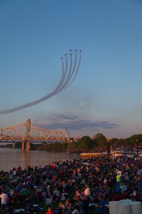 Thunder Over Louisville editorial photo. Image of skill 110057466