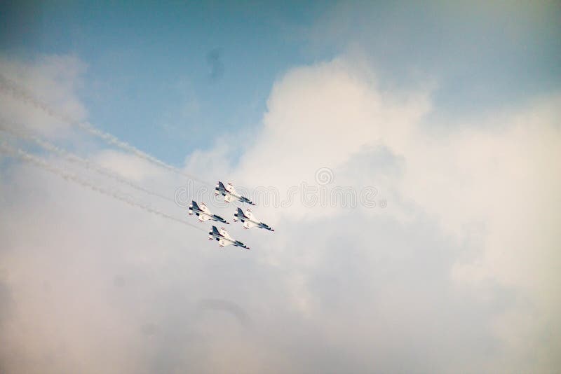 Thunderbirds Air Show editorial stock image. Image of birds 56418324