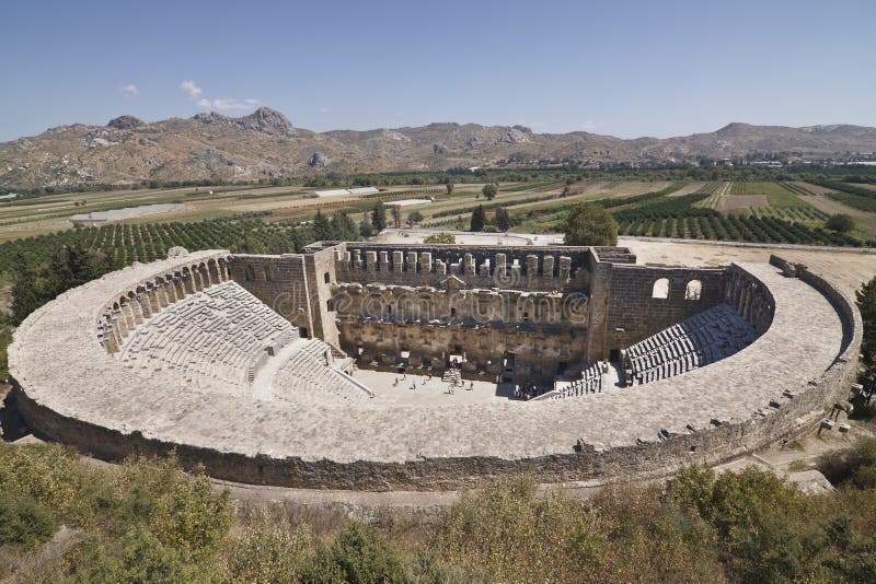 Aspendos theatre is one of de Roman structures best preserved in Turkey. Aspendos theatre is one of de Roman structures best preserved in Turkey