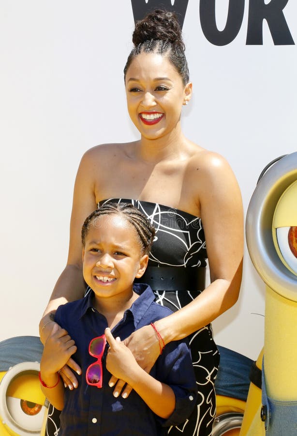 Tia Mowry editorial photography. Image of fashion, awards - 95052372