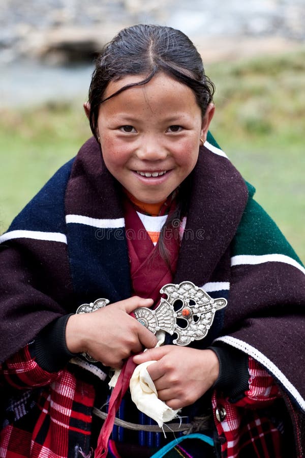 Tibetan Meisje in Dolpo, Nepal Redactionele Fotografie - Image of azië ...