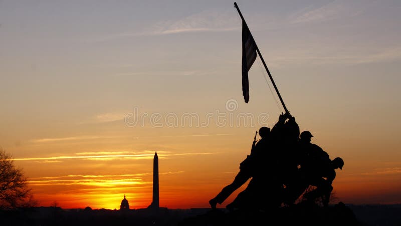 tidig Iwo Jima för gryning ljus minnesmärke s royaltyfria bilder tidig Iwo Jima för gryning ljus minnesmärke s royaltyfria bilder