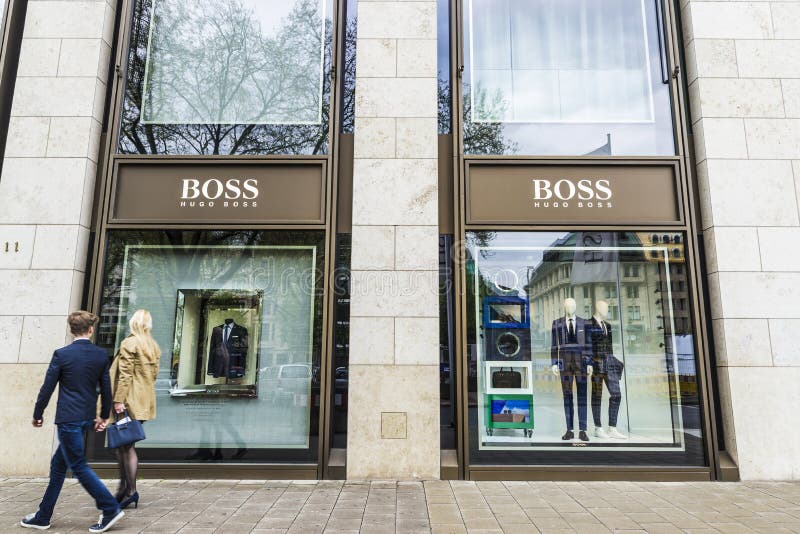 Tienda De Hugo Boss En Düsseldorf, Alemania Foto de archivo editorial -  Imagen de negocios, ropa: 92975103