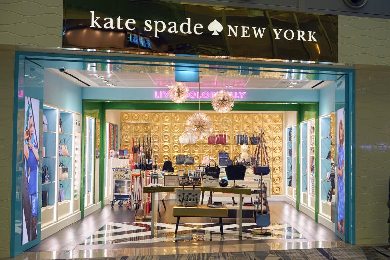 Acechar látigo chasquido Tienda de Kate Spade foto de archivo editorial. Imagen de internacional -  95358143