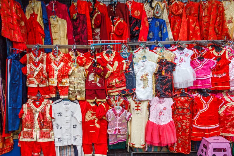 Tienda Que La Ropa China De Los Niños Imagen de archivo editorial Imagen de ropas, venta: 141515679