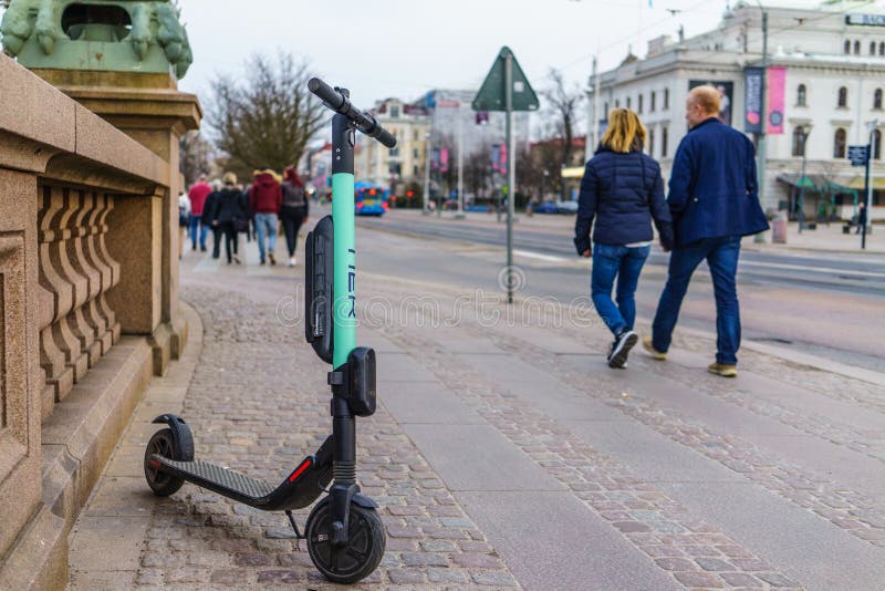 klon i dag største TIER Scooter Ride by Online App, they Can Any Street on Town Center of  Goteborg Editorial Stock Image - Image of scooter, electrical: 224515794