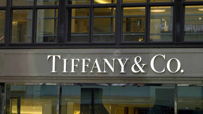 Tiffany Co Nyc Stock Photo - Download Image Now - Tiffany's