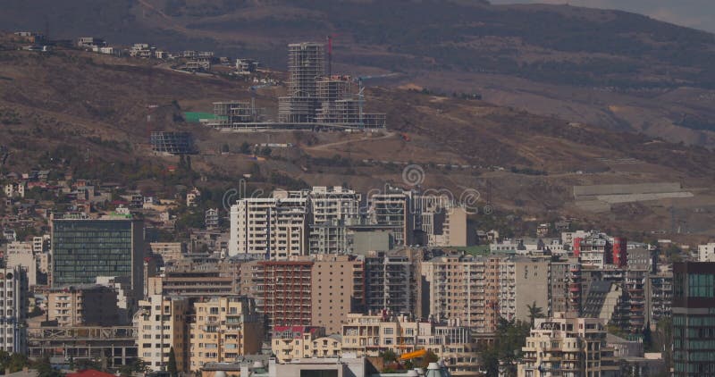 Tiflis-Georgie. Luftaufnahme in Wohngebieten Hochhäuser. Mehrspeichergebäude Stadt. Stadtbild