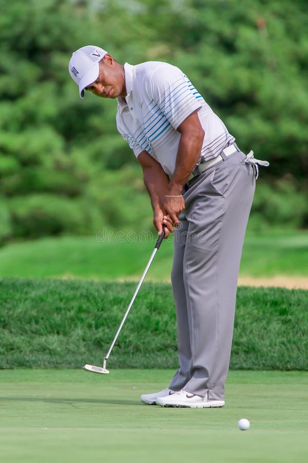 Tiger Woods at the 2012 Barclays