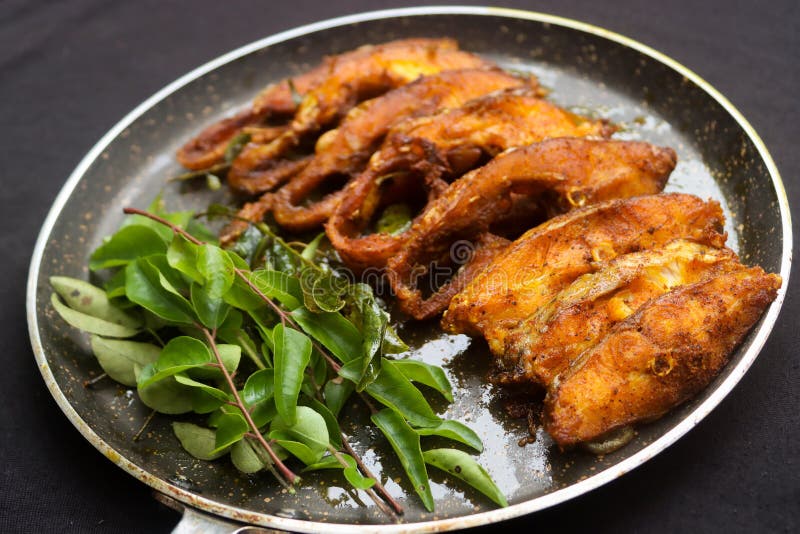 Tilapia Fish Frry Kerala Style Curry Bladeren Stock Afbeelding Image