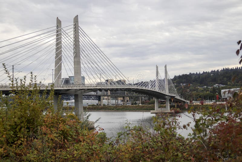 Tilikum die Brug in Portland, Oregon kruisen stock fotografie Tilikum die Brug in Portland, Oregon kruisen stock fotografie