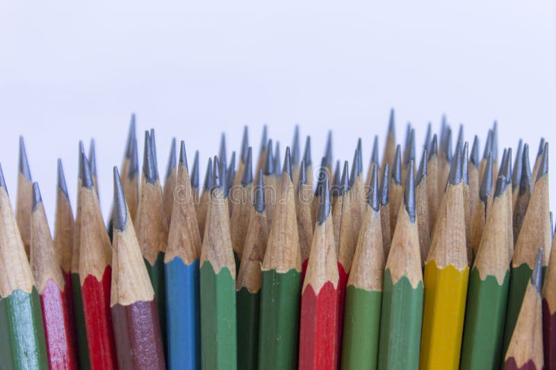 tillbaka begreppsskola till inställda mångfärgade blyertspennor Design för kontors- och skolateckningskonst arkivbild tillbaka begreppsskola till inställda mångfärgade blyertspennor Design för kontors- och skolateckningskonst arkivbild