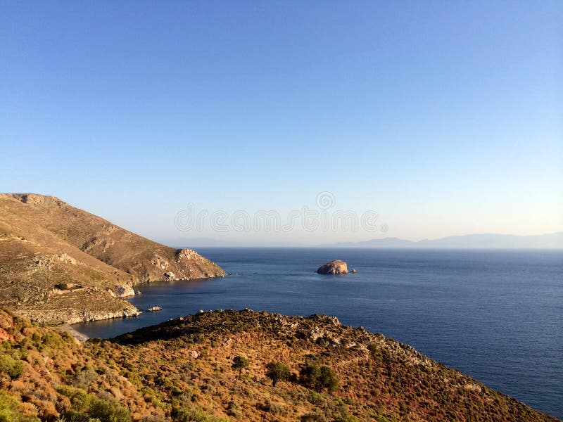 Tilos-Insel, Griechenland, Panoramablick von Tilos-Insel lizenzfreies stockfoto Tilos-Insel, Griechenland, Panoramablick von Tilos-Insel lizenzfreies stockfoto