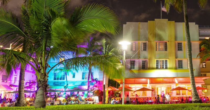 Timelapse : distretto di floriusa della spiaggia di Miami deco