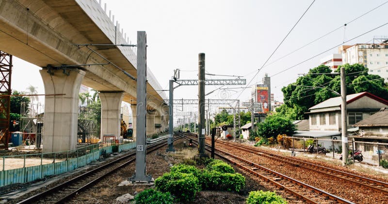 Timelapsemening van Taichung-Station in de Dag 4K stock footage
