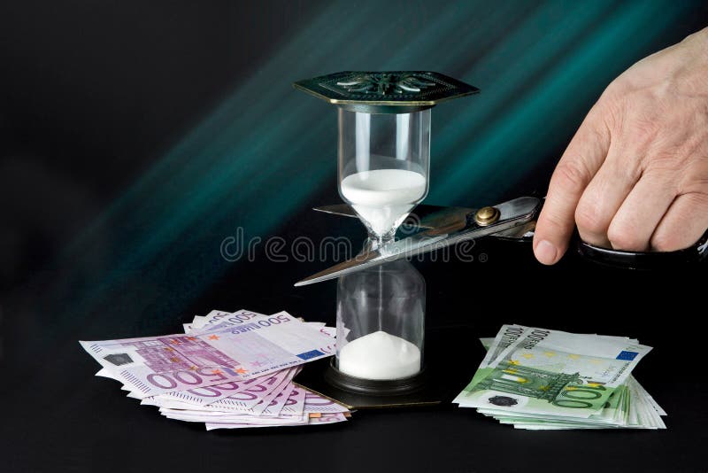 Timglas med låset Stoppa tidbegreppet royaltyfri fotografi