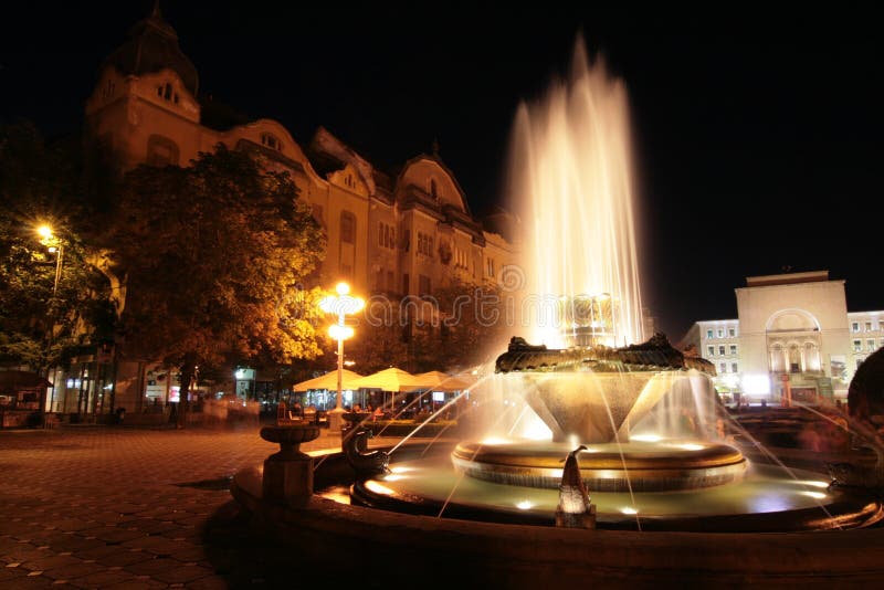 Timisoara Operen-Quadrat, Rumänien lizenzfreie stockbilder Timisoara Operen-Quadrat, Rumänien lizenzfreie stockbilder