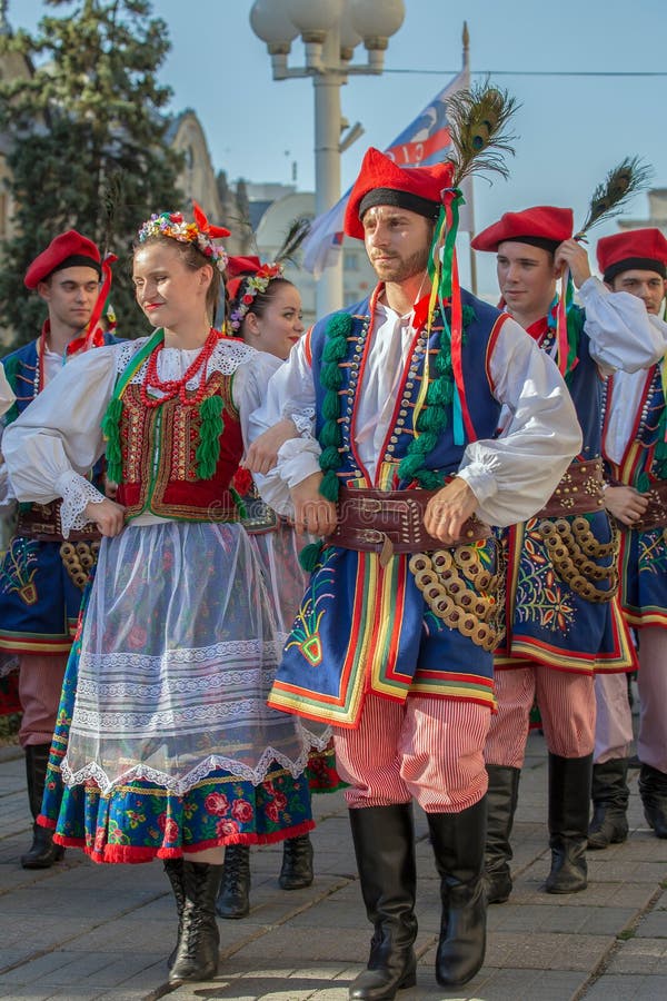 Dancers from Poland in Traditional Costume Editorial Image - Image of ...