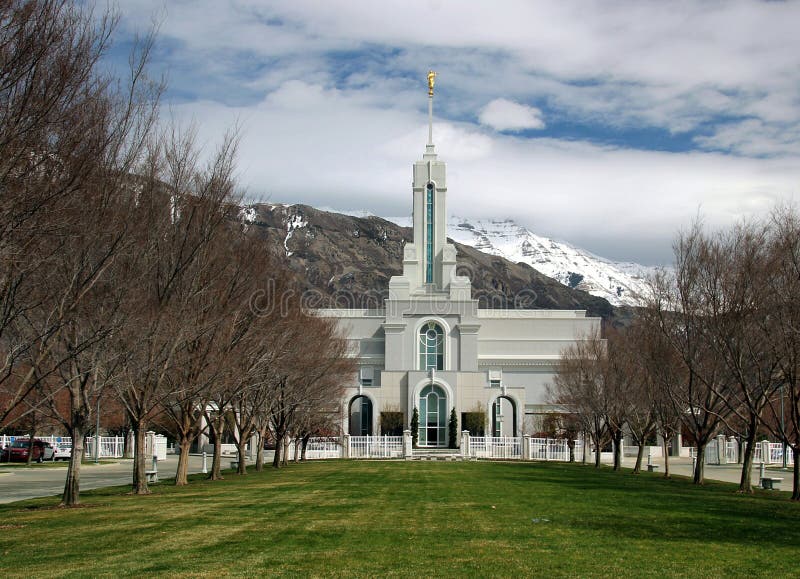 Timpanogas Utah Mormon LDS Temple American Fork early spring