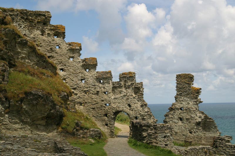 Le rovine del castello di Tintagel, in Cornovaglia, regno UNITO.