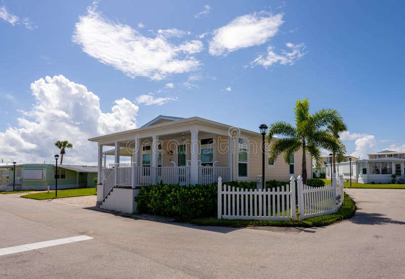 Cheap Mobile Home Usa Stock Photos Free & RoyaltyFree Stock Photos