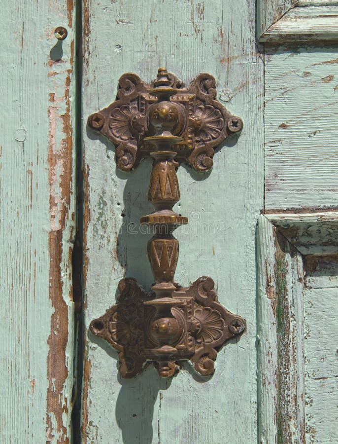 Tirador de puerta del vintage imágenes de archivo libres de regalías Tirador de puerta del vintage imágenes de archivo libres de regalías
