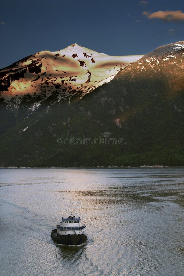 Download Tirata di Skagway immagine stock. Immagine di rimorchiatore - 206179