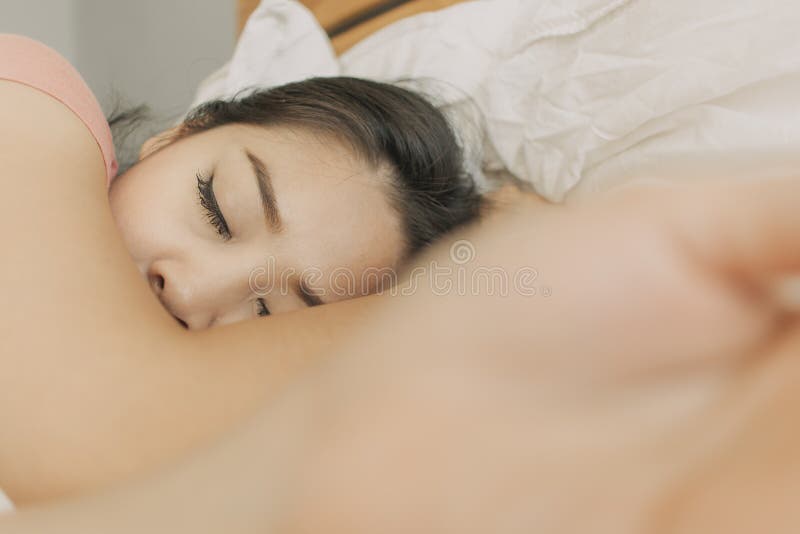 Asian Naked Sleep