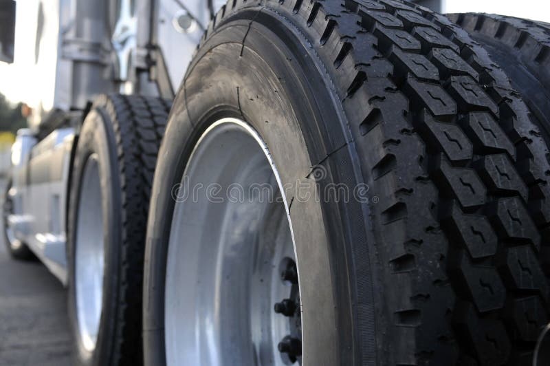 semi truck tire repair indianapolis