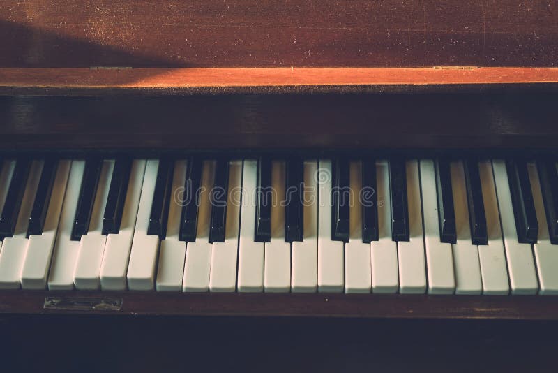 O Piano Danificou O Teclado Nenhum Jogo Foto de Stock - Imagem de