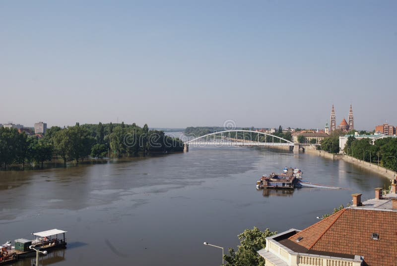 Tisza ποταμός, Szeged, Ουγγαρία στοκ εικόνα Tisza ποταμός, Szeged, Ουγγαρία στοκ εικόνα