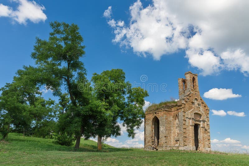 Panorama of Titel City in Vojvodina, Serbia. Editorial Stock Photo - Image  of modern, blue: 189351918