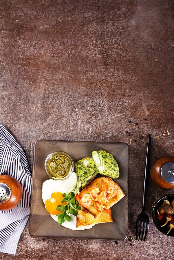 Toast with Shrimps with Fried Egg Stock Image - Image of avocado, snack ... Toast with Shrimps with Fried Egg Stock Image - Image of avocado, snack ...