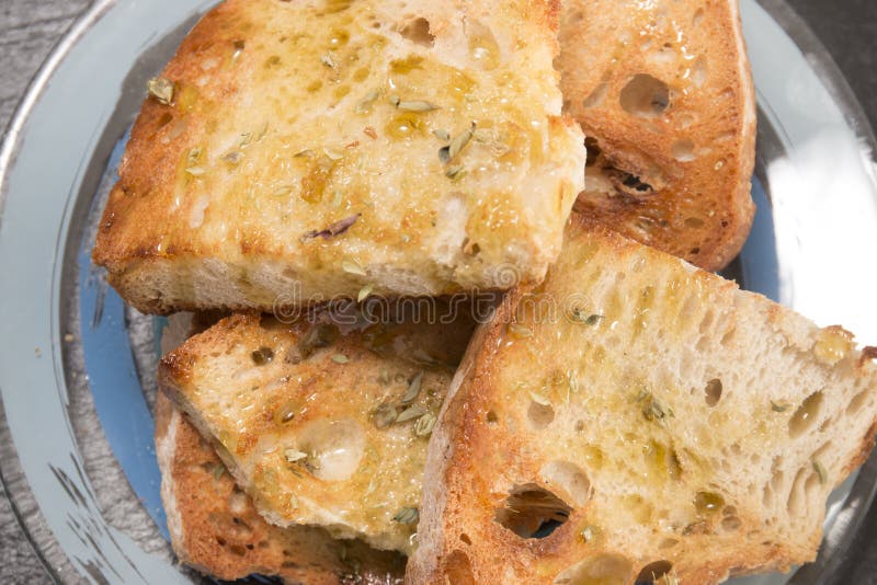 Toasted bread with olive oil