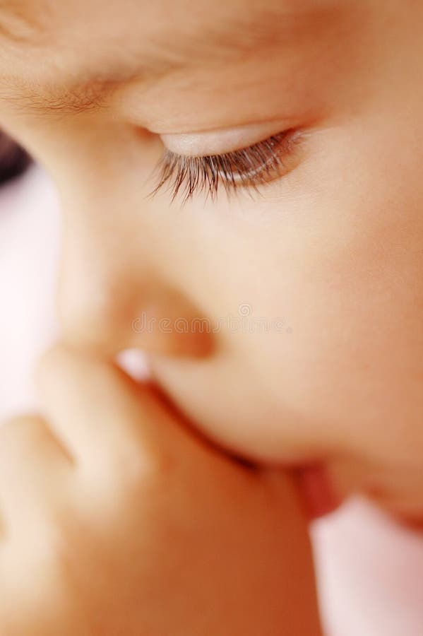 Free Toddler Sucking Thumb Royalty Free Stock Photo - 1605415