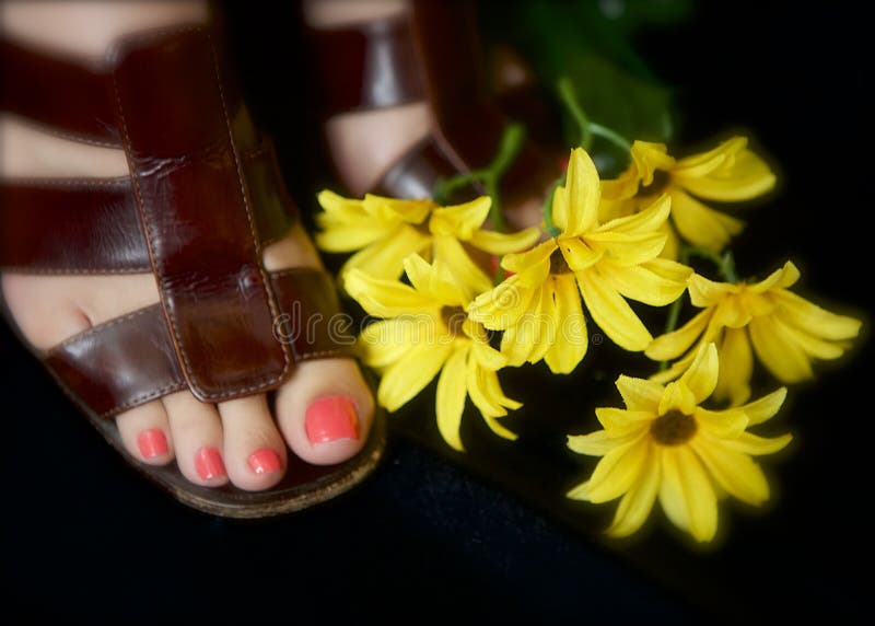 Toes and Posies