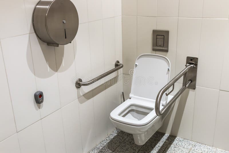 banner Korst Prestige Toilet Met Leuningen Voor De Gehandicapten Stock Afbeelding - Image of  niemand, binnenlands: 58712021