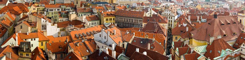 Toits rouges de Prague image stock Toits rouges de Prague image stock