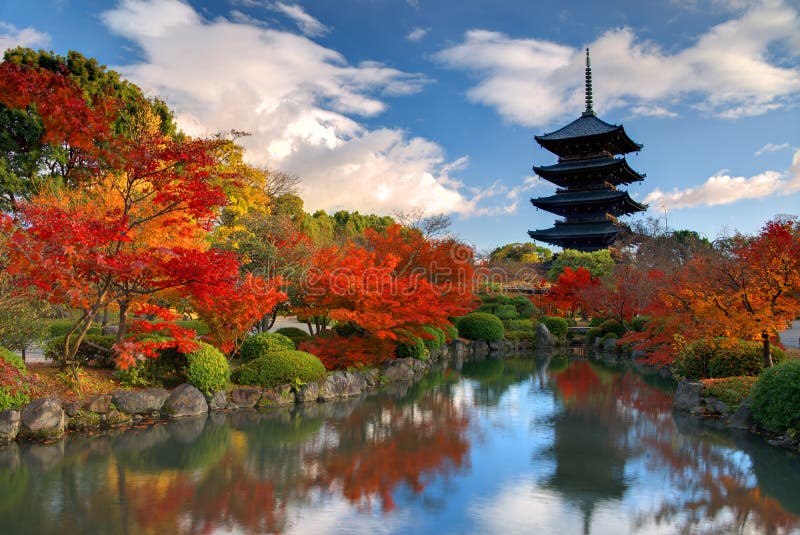 La torre di legno di A-ji a Nara in Giappone è il più grande tempio di torre nel paese ad un'altezza di 54.