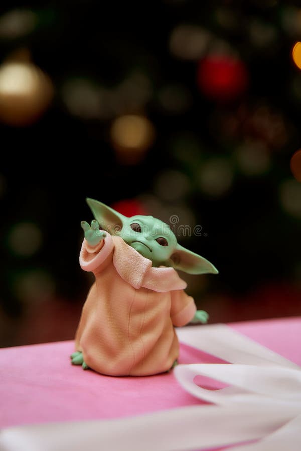 Chào đón vị khách nhỏ bé nhất của chúng ta - Baby Yoda, với hình nền ngộ nghĩnh này chắc chắn sẽ khiến bạn không thể rời mắt được!