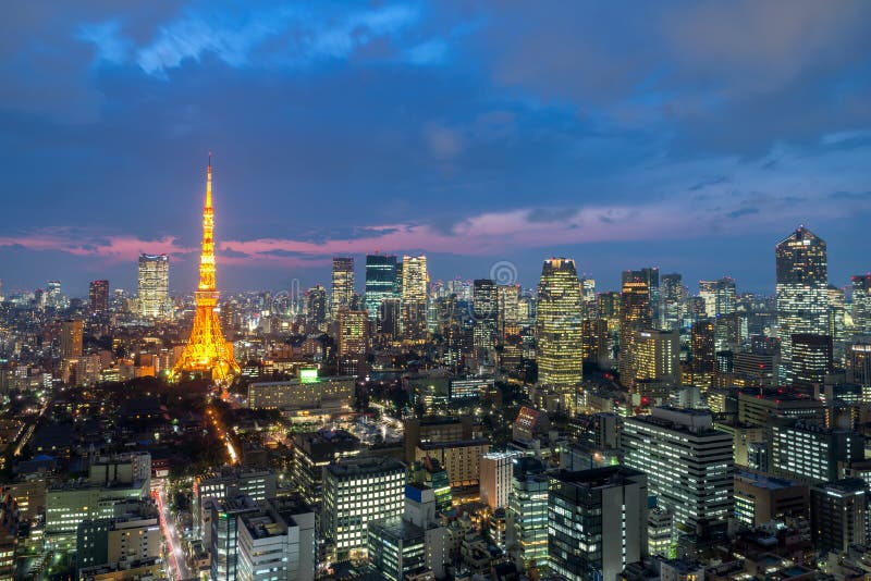 Tokyo à la vue proche de la tour de Tokyo, horizon de ville de Tokyo, Tokyo Japon photos stock Tokyo à la vue proche de la tour de Tokyo, horizon de ville de Tokyo, Tokyo Japon photos stock