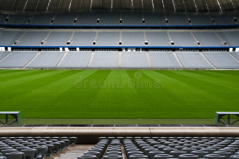 tom fotbollsarena royaltyfria foton tom fotbollsarena royaltyfria foton