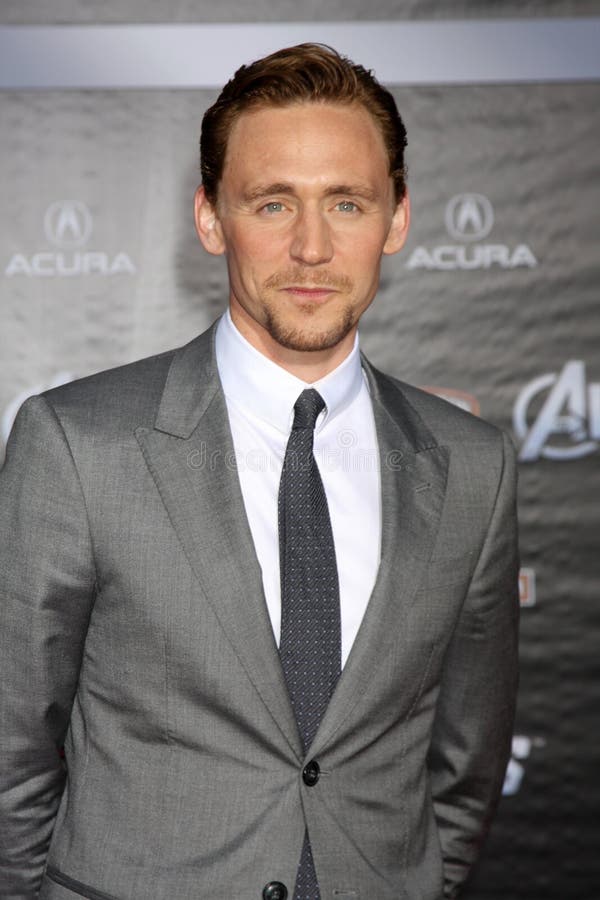tom hiddleston avengers premiere
