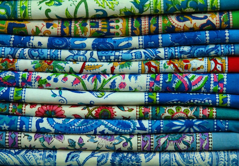 Toma De Pantalla De Coloridas Telas Estampadas En Una Tienda De La India Foto de archivo - Imagen de compras, cierre: 191498898 Toma De Pantalla De Coloridas Telas Estampadas En Una Tienda De La India Foto de archivo - Imagen de compras, cierre: 191498898