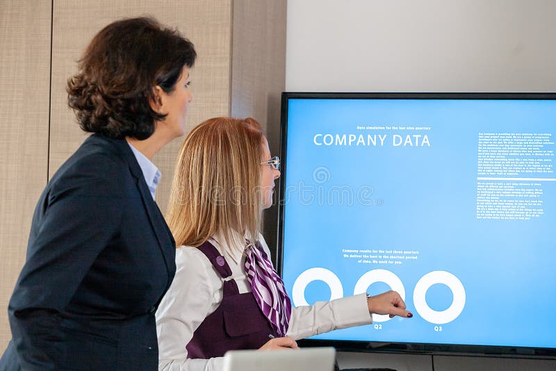 Tomando o negócio ao nível seguinte imagem de stock